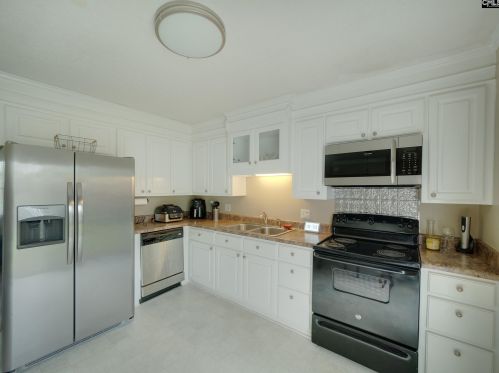 2309 Camelia St, Cayce-West Columbia SC  29033-2509 exterior