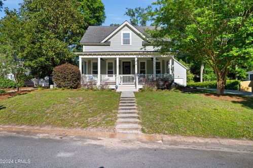 131 Fuller St, Beaufort, SC 29902-5242
