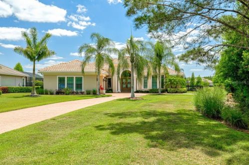 17409 Varona Pl, Lutz, FL 33548-4804