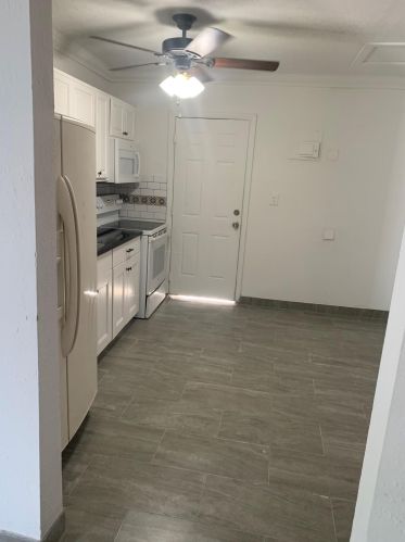 563 4th St, West Palm Beach FL  33404-7821 exterior