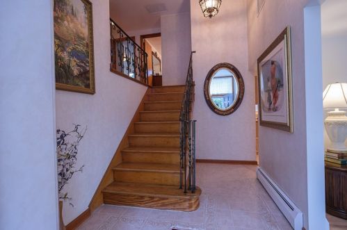 6725 Verona Rd, Verona, PA 15147-2021