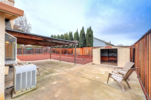 1861 Concannon Dr, Oakley CA  94561-3018 exterior