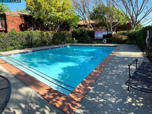 1455 Latour Ln, Concord CA  94521-2949 exterior