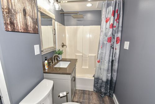 922 75th St, Milwaukee WI 53214-3016 exterior