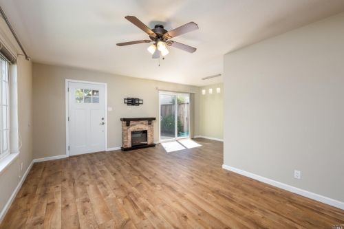 1616 Yardley St, Santa Rosa CA 95403-2397 exterior