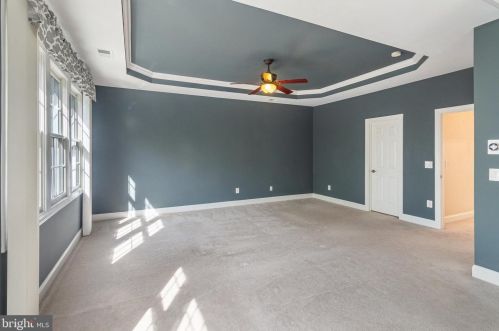 13101 Taverner Loop, Woodbridge VA  22192-5333 exterior