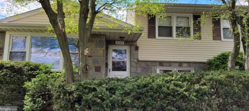 2169 Holly Ln, Riverton, NJ 08077-3437