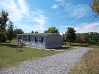 1087 Burchfield Rd, Dandridge, TN 37725-5111