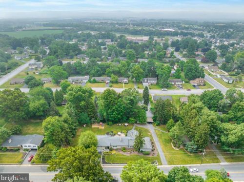 610 Orange St, Lees Cross Roads, PA 17257-2144