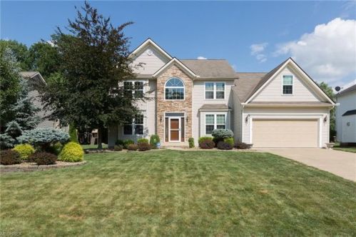1262 Freeport Dr, Medina, OH 44256-4375