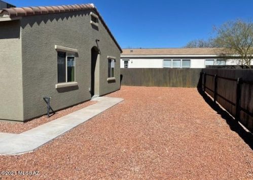 1351 9 Ave, Tucson AZ 85701-2504 exterior