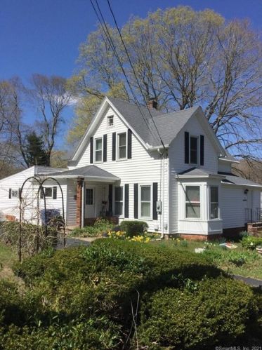 15 Gay Hill Rd, Uncasville, CT 06382-2013