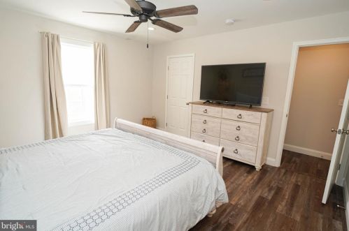 2 Highland Dr, Seaford DE  19973-4827 exterior