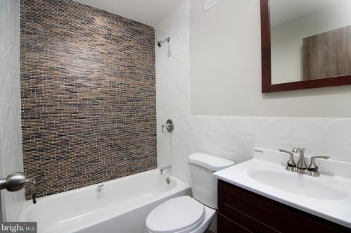 2538 Hicks St, Philadelphia PA  19145-4604 exterior