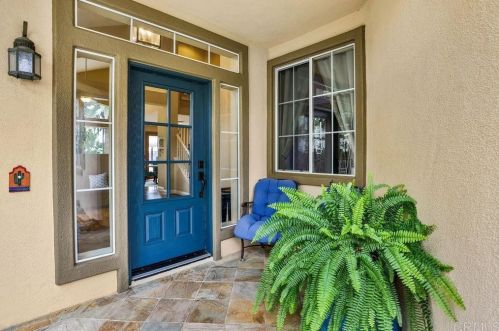 1456 Sapphire Dr, Carlsbad CA 92011-1200 exterior