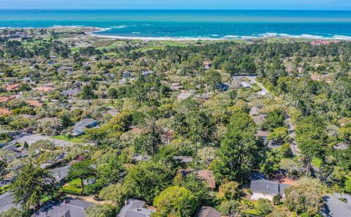 2845 Forest Lodge Rd, Pebble Beach CA  93953-2635 exterior