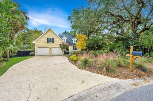 906 Ebbtide Way, Mount Pleasant SC  29464-2641 exterior