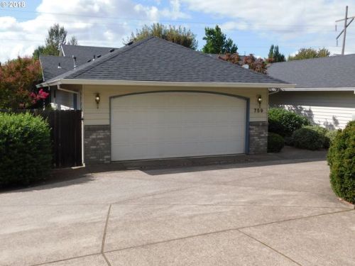 759 Meadows Dr, Mcminnville, OR 97128-9738