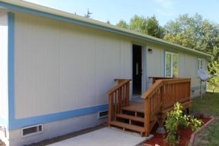 10290 Yates Ln, Bremerton, WA 98312-9543