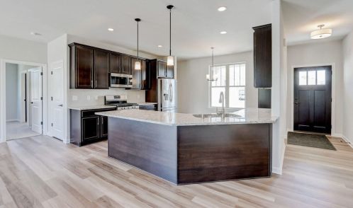 2876 Lakeview Dr, East Troy, WI 53120-2077