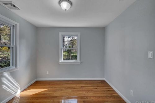 86 Woodland Dr, Northford CT  06472-1210 exterior