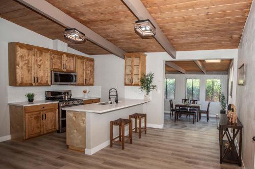 643 Goetschl St, San Diego, CA 92114-6721
