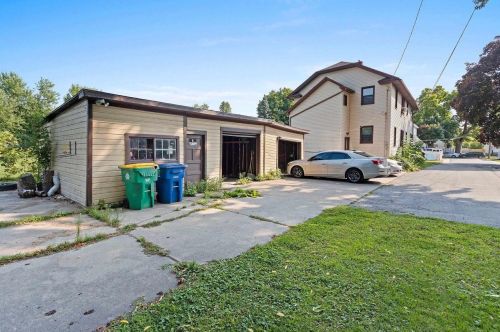 1235 Chicago St, Green Bay, WI 54301-3835