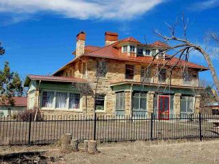 313 6th St, Philmont, NM 87714-9652