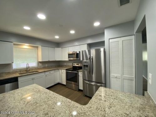 4895 Cocoanut Dr, Titusville, FL 32780-6966