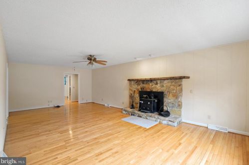 4290 Berrytown Rd, Camden-Wy, DE 19934-2564