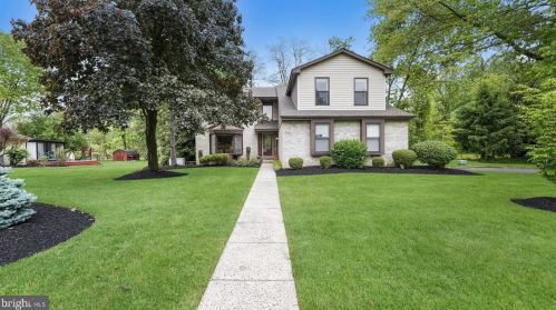 531 Village Cir, Blue Bell, PA 19422-1636