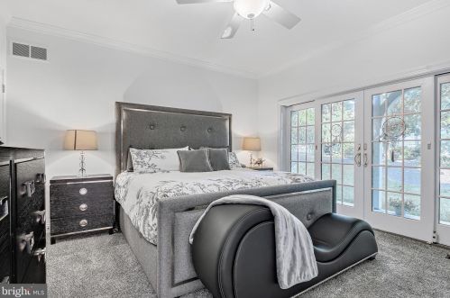 319 Equus Dr, Camp Hill PA  17011-8350 exterior