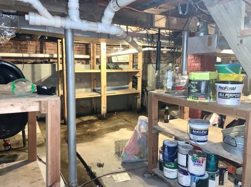 107 Brown Ave, Norwich CT  06351-1927 exterior