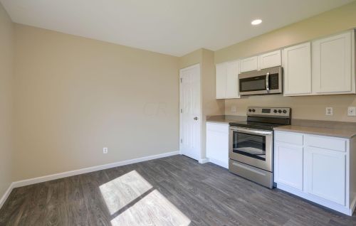 815 Lakeview Dr, Marysville OH  43040-1238 exterior