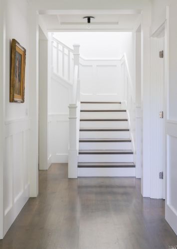 17 Meadow Dr, Mill Valley, CA 94941-1505