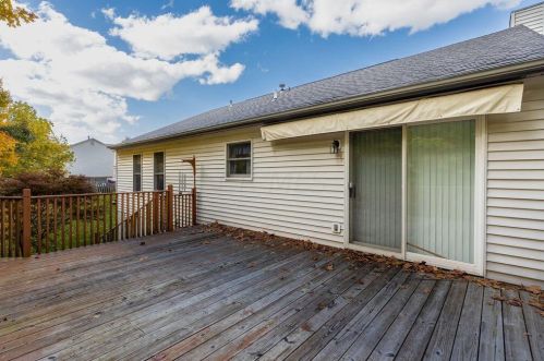 7991 Windsome Ct, Blacklick OH  43004-8104 exterior