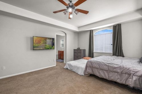 1451 Primavera Ave, Manteca CA  95336-6450 exterior