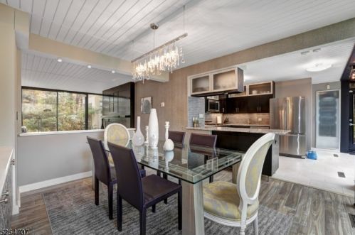 12 Robinwood Dr, West Paterson NJ  07424-2320 exterior