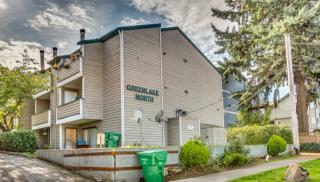739 95th St, Seattle WA  98103-3180 exterior
