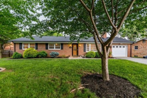 2312 Brookfield Dr, Roanoke, VA 24018-6129
