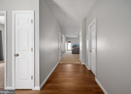 35291 Gosling Ln, Locust Grove, VA 22508-2185