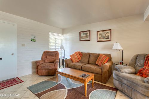 373 Paseo Pena, Green Valley, AZ 85614-7077