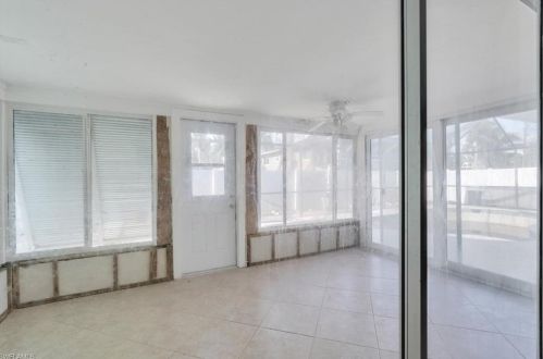 193 Hibiscus Dr, Fort Myers Beach FL  33931-3831 exterior