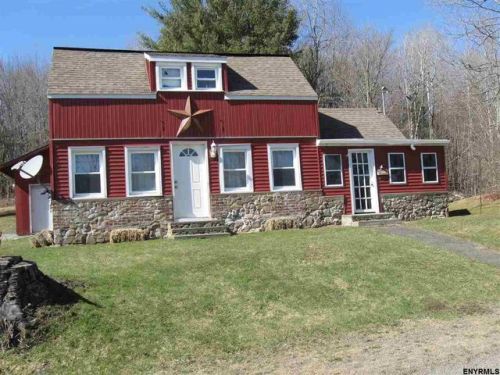 50 Dumbleton Rd, Cropseyville, NY 12052-2501