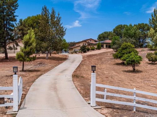 35740 Camino De Buena Vida, Temecula, CA 92592-8543
