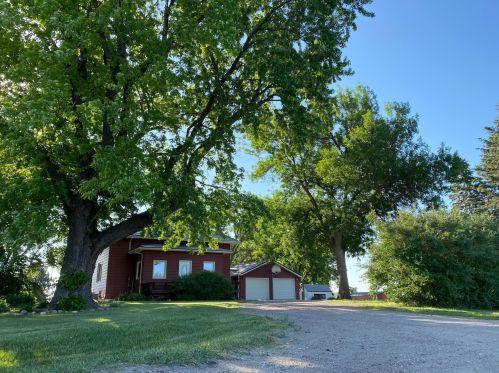 39392 800th Ave, Lewisville, MN 56060-5455