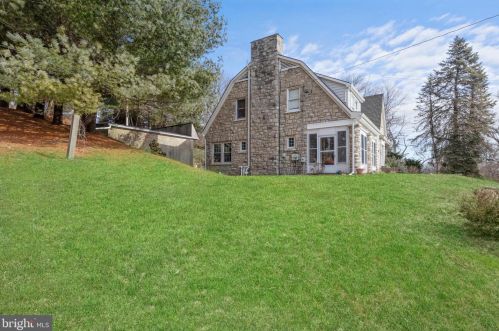 727 Baltimore Pike, Kennett Sq PA  19348-2405 exterior