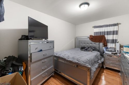 22 Godwin Ave, Paterson NJ  07501-1601 exterior