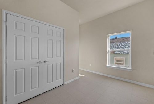 4210 Church St, Galveston TX  77550-1118 exterior