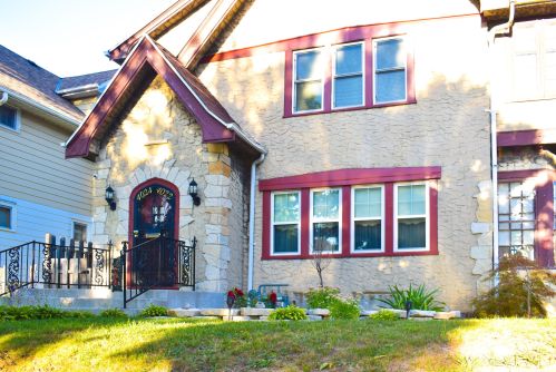 4022 13th St, Milwaukee, WI 53221-1726